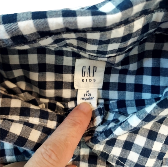 GAP Kids Navy Gingham Button Down - Picture 2 of 3